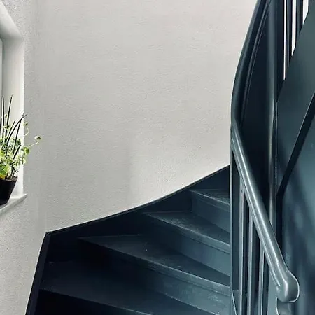 Moderne Zweifall Daire Stolberg (Rhineland)